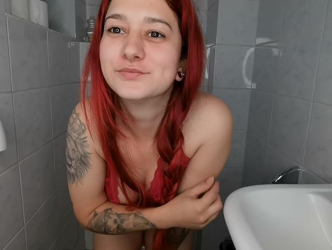 OMG mein erstes Pissvideo - Hab ich das echt  gemacht ?- Heftigster ORGASMUS!!!